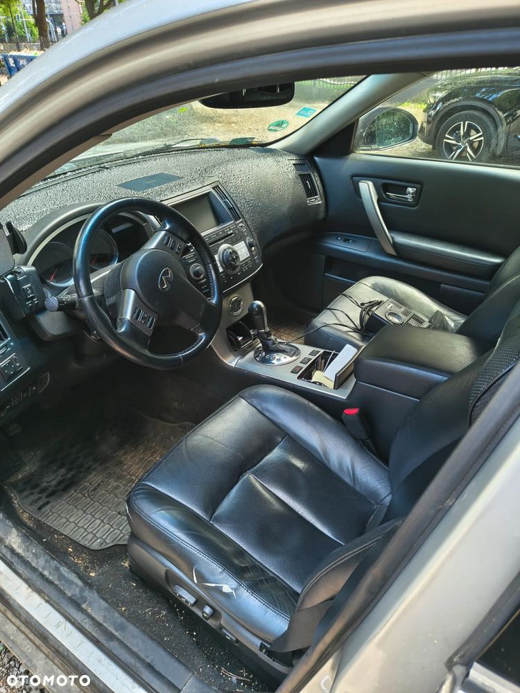 Infiniti FX - 5