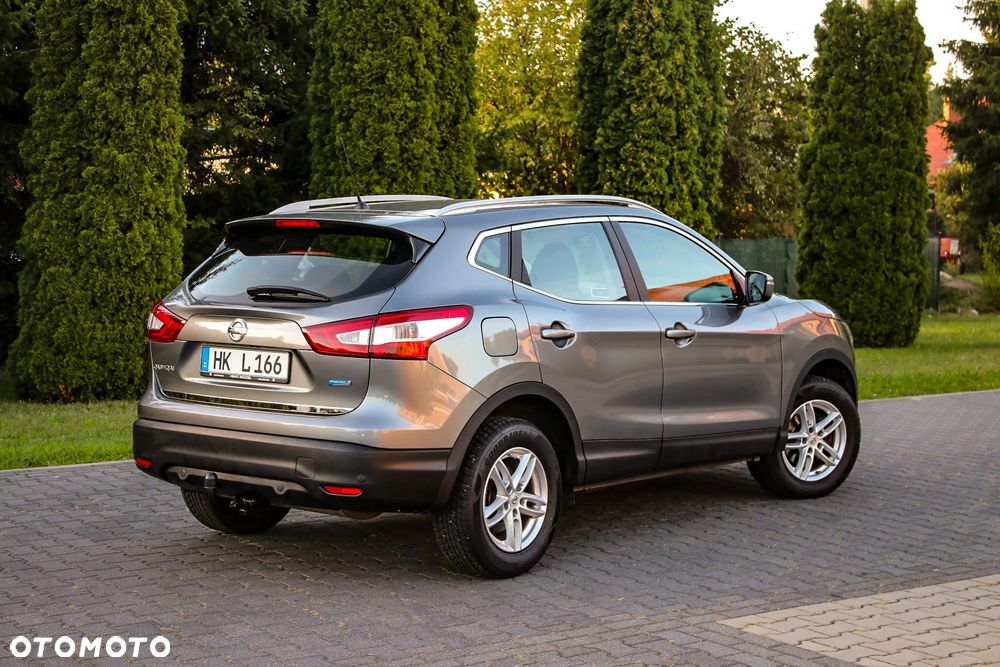 Nissan Qashqai 1.5 dCi TEKNA - 17