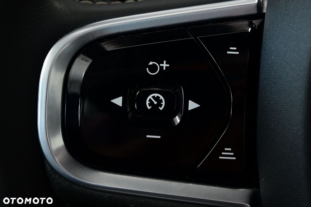 Volvo S60 T4 R-Design - 28