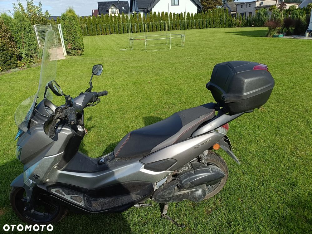 Yamaha NMAX - 7