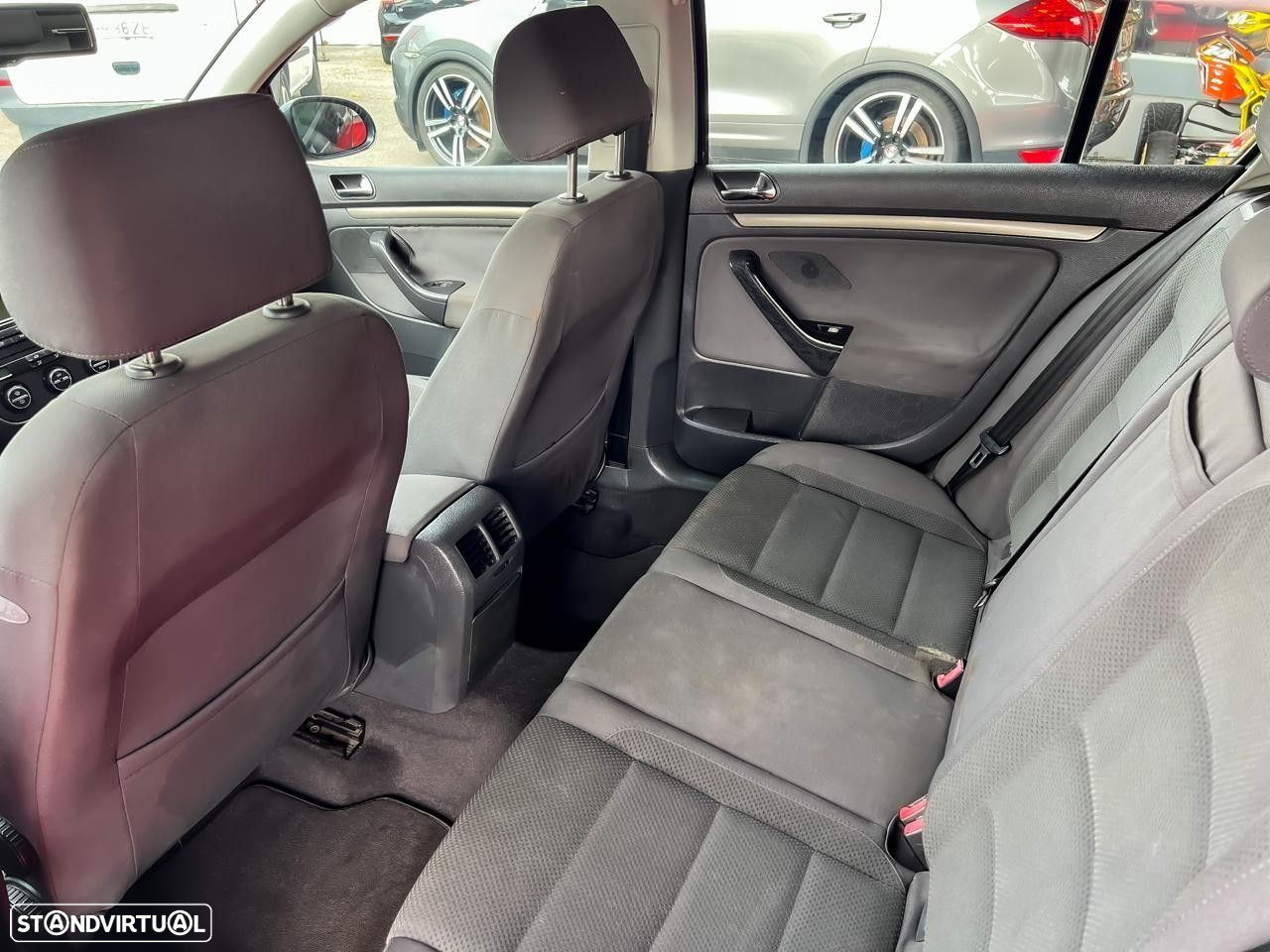 VW Golf - 14