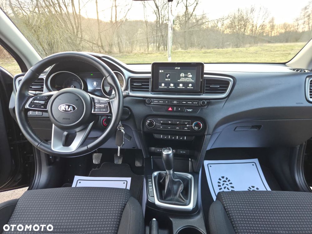 Kia Ceed 1.4 Attract - 15