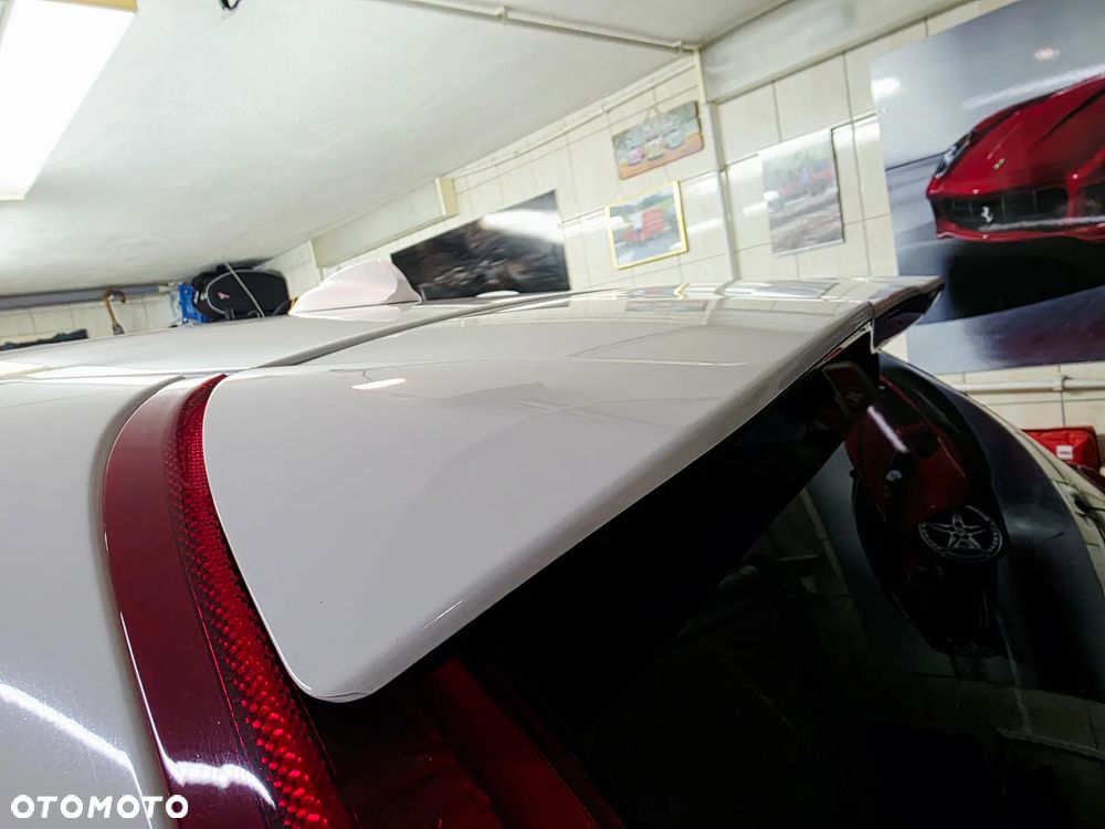 Volvo C30 1.6D DRIVe R-Design Start-Stop - 29