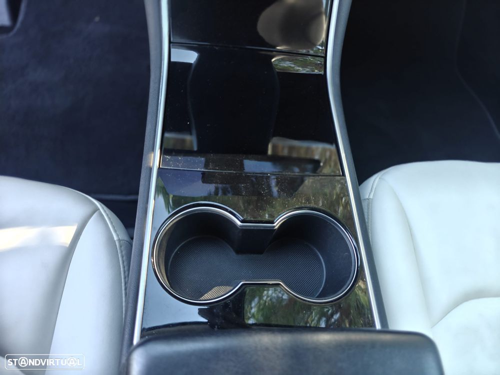 Tesla Model 3 Long Range AWD Dual Motor Performance - 33