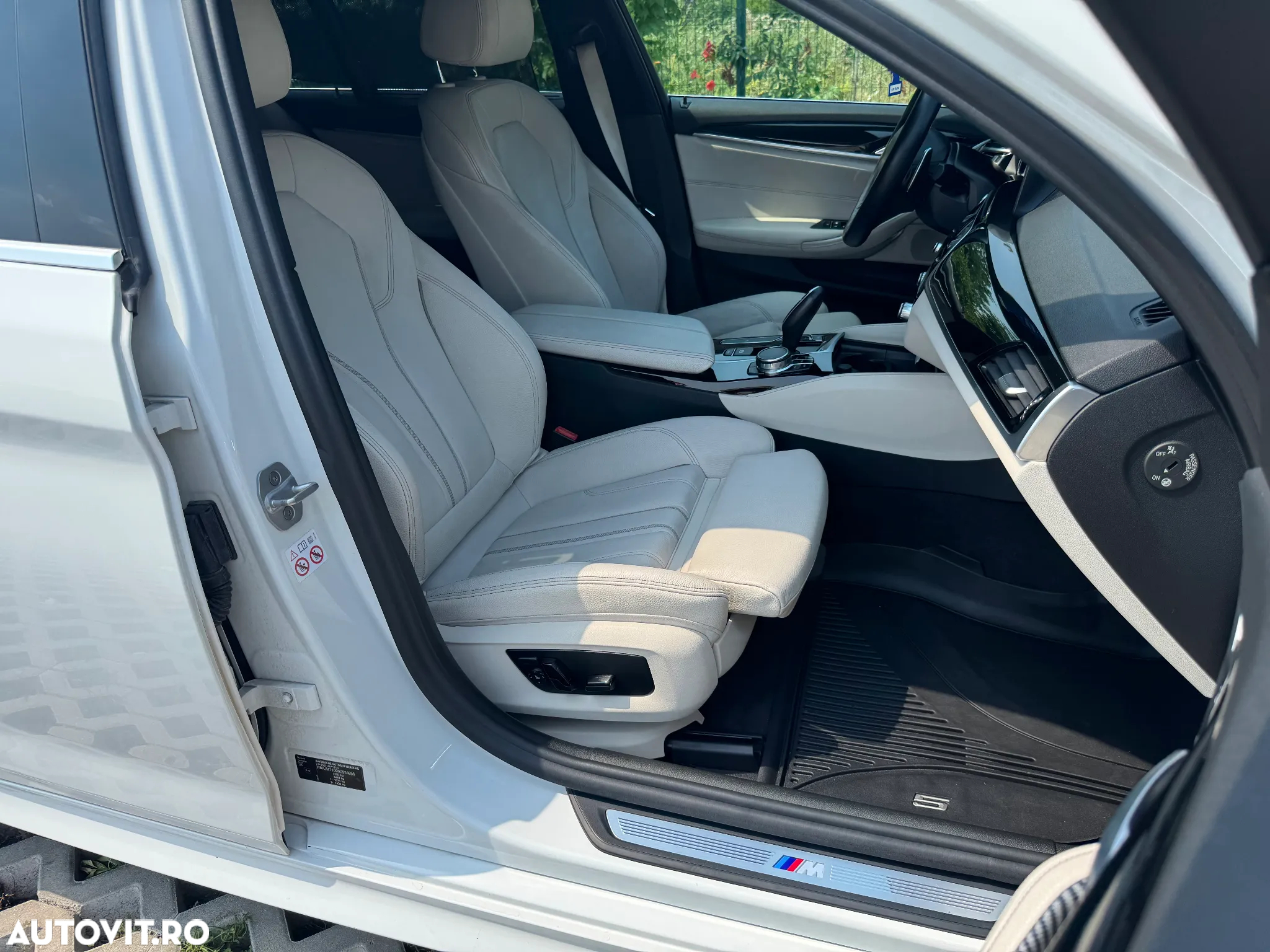 BMW Seria 5 520d Touring Aut. M Sport Edition - 6