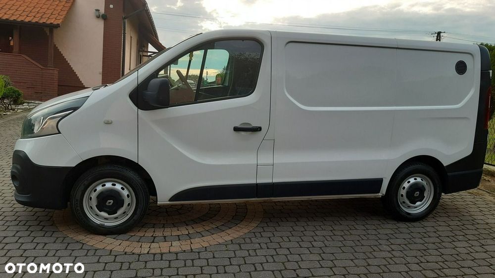Renault Trafic - 22