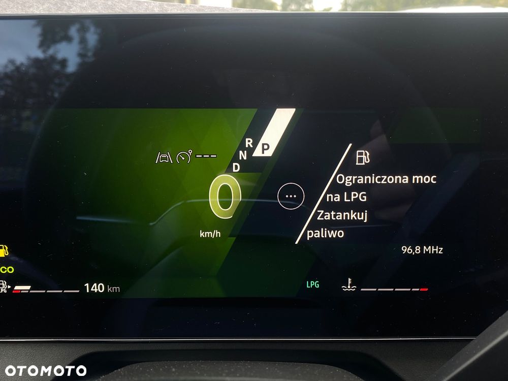 Renault Clio 1.2 TCe Techno EDC - 22
