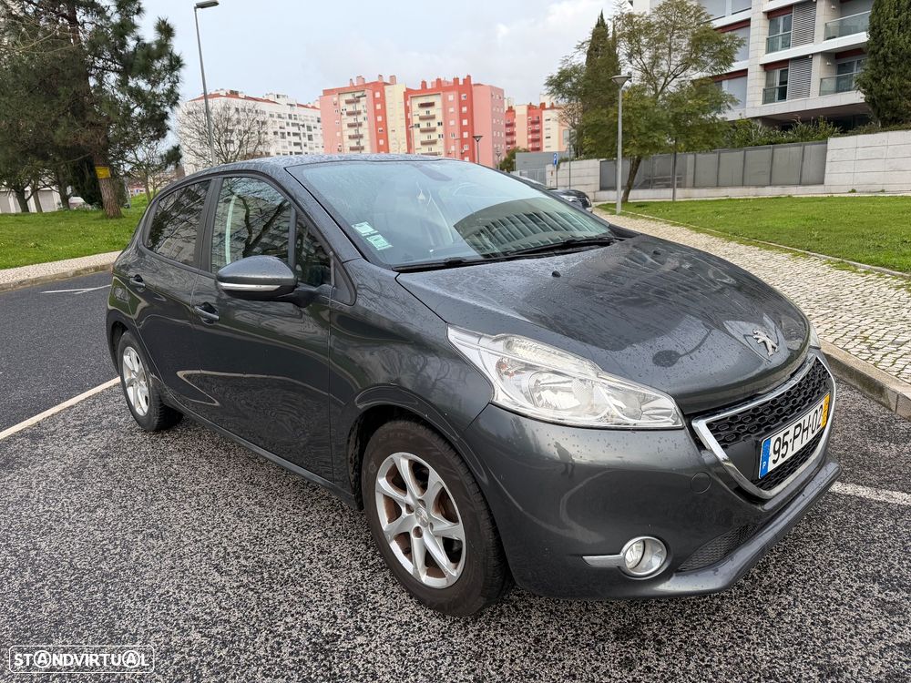 Peugeot 208 1.2 VTi Active - 4