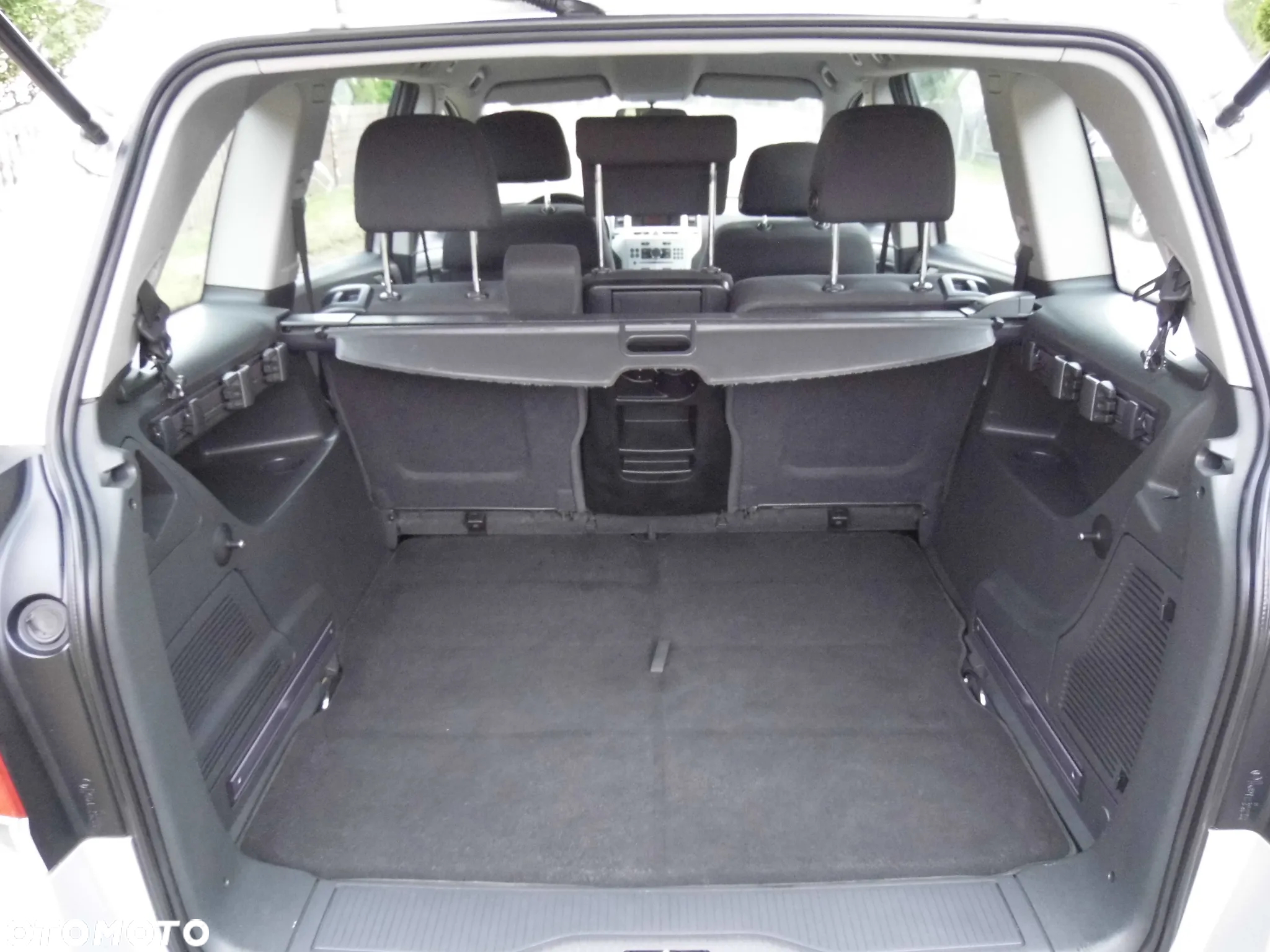 Opel Zafira 1.8 Design Edition - 15
