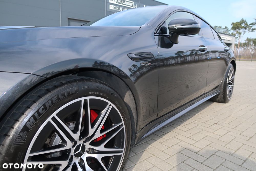 Mercedes-Benz AMG GT 53 4-Matic+ - 17