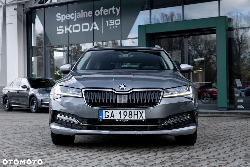 Skoda Superb 2.0 TSI 4x4 Scout DSG - 2