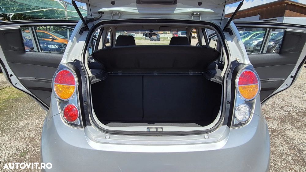 Chevrolet Spark 1.0 LS+ - 11