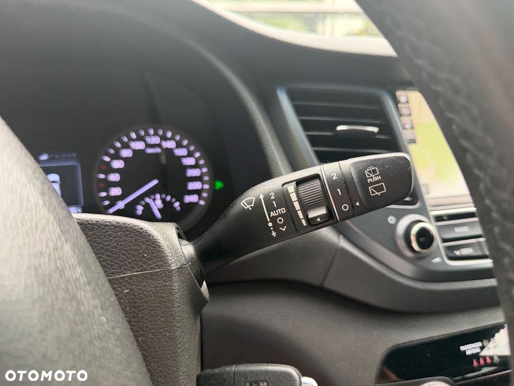 Hyundai Tucson 1.6 GDI BlueDrive GO 2WD - 30