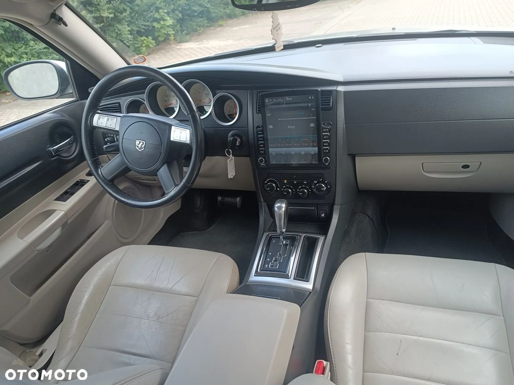 Dodge Magnum 5.7 V8 - 17