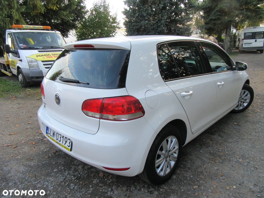 Volkswagen Golf - 8