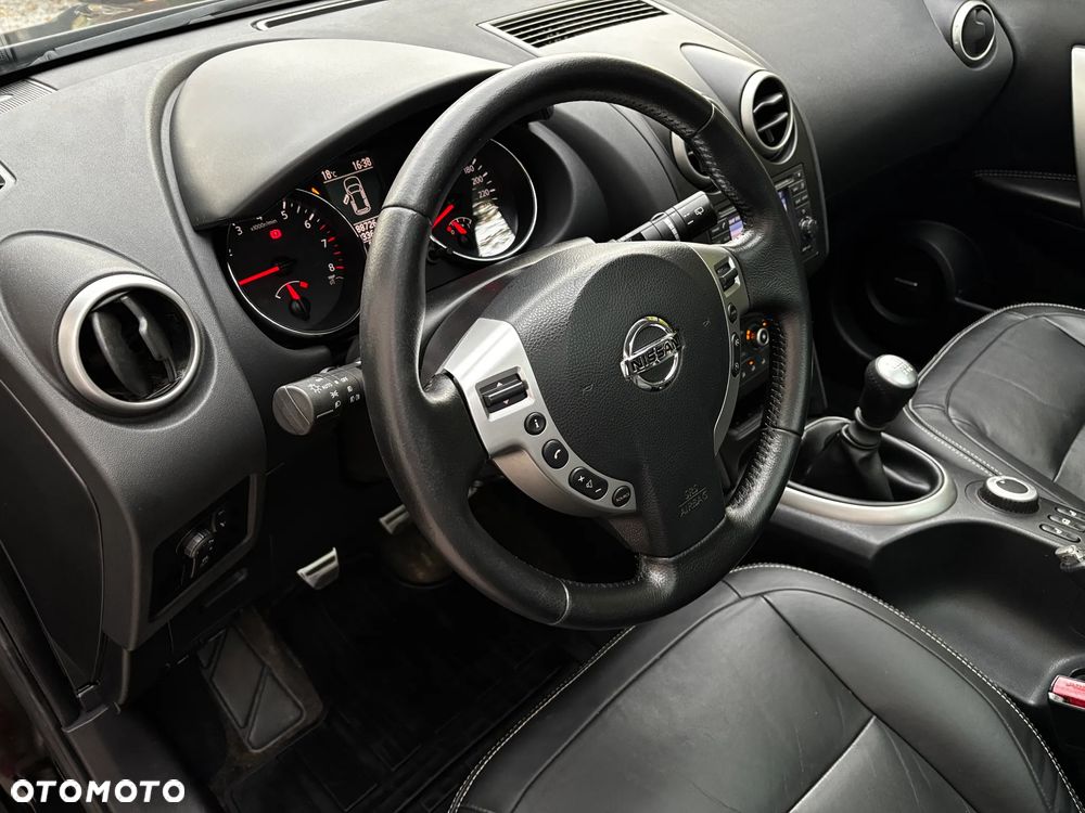 Nissan Qashqai 2.0 4 x 4 tekna - 35
