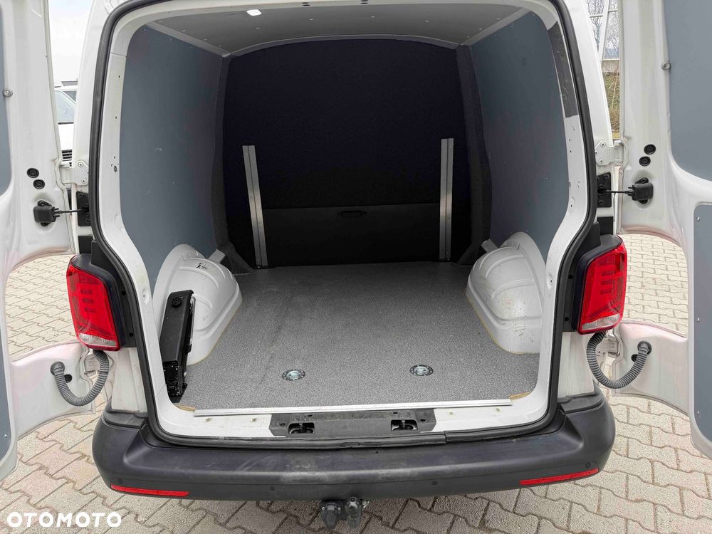 Volkswagen Transporter 6 osobowy - 14
