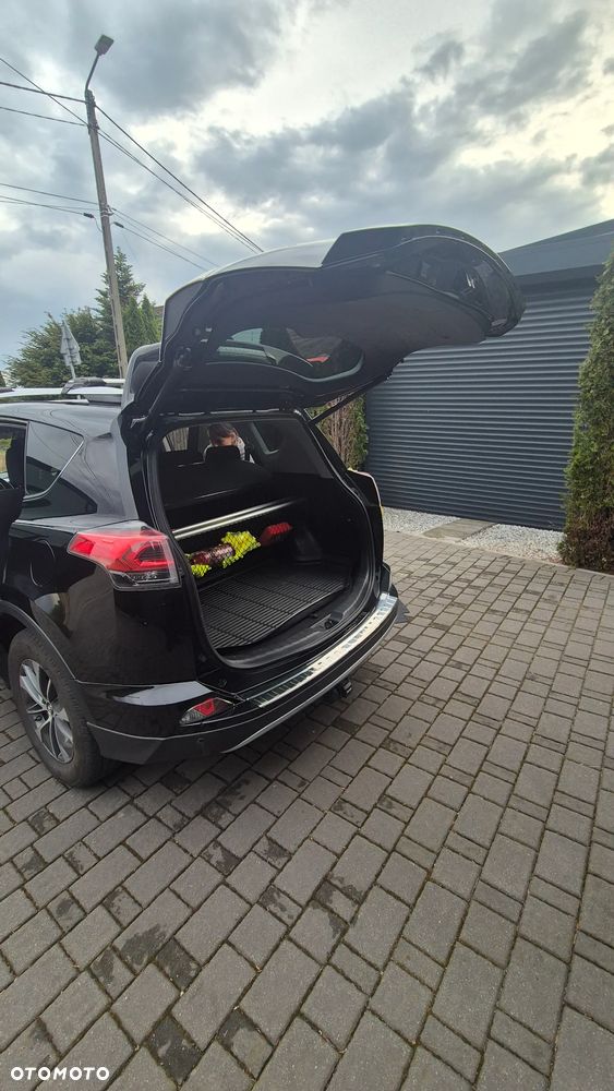 Toyota RAV4 Hybrid Premium 4x4 - 8