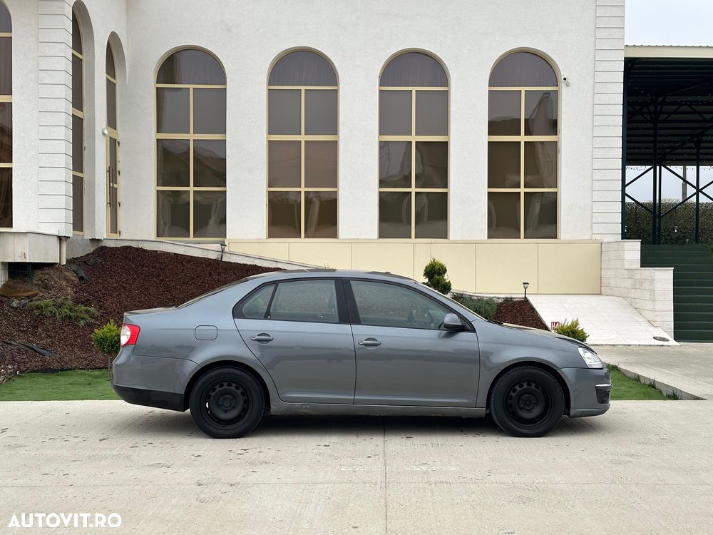 Volkswagen Jetta 1.9 TDI Comfortline - 36