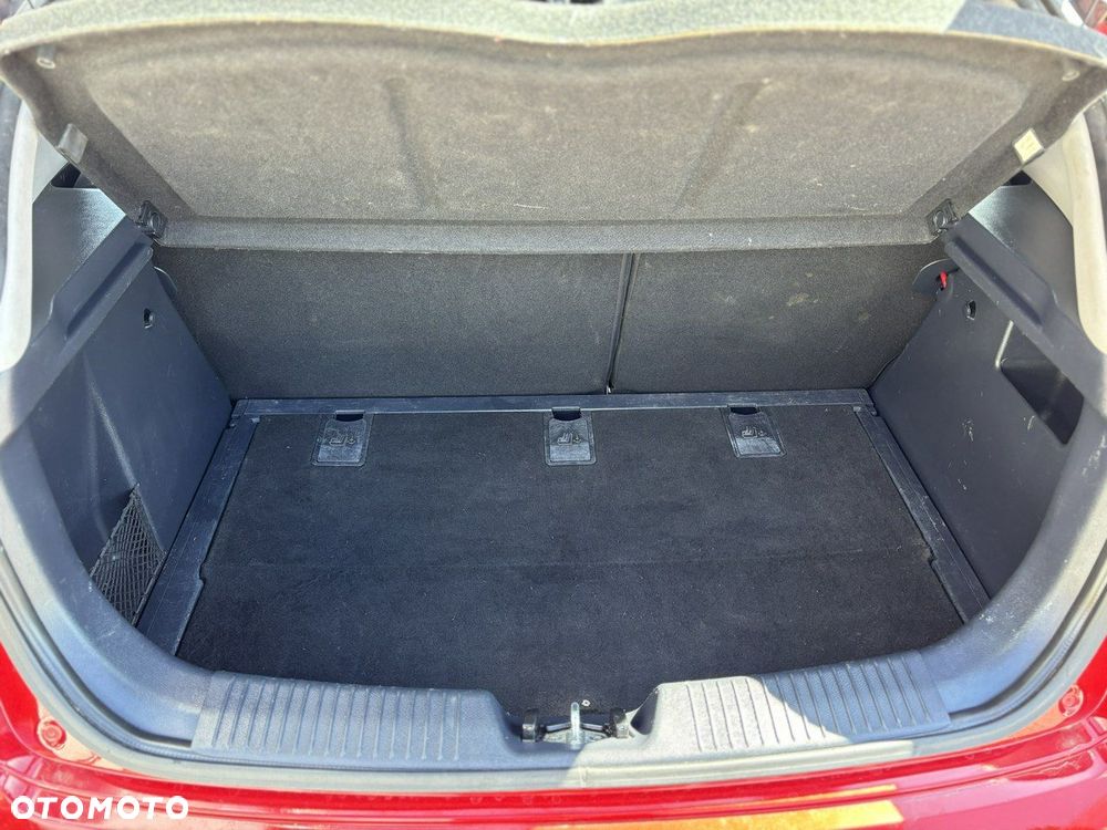 Kia Rio - 21