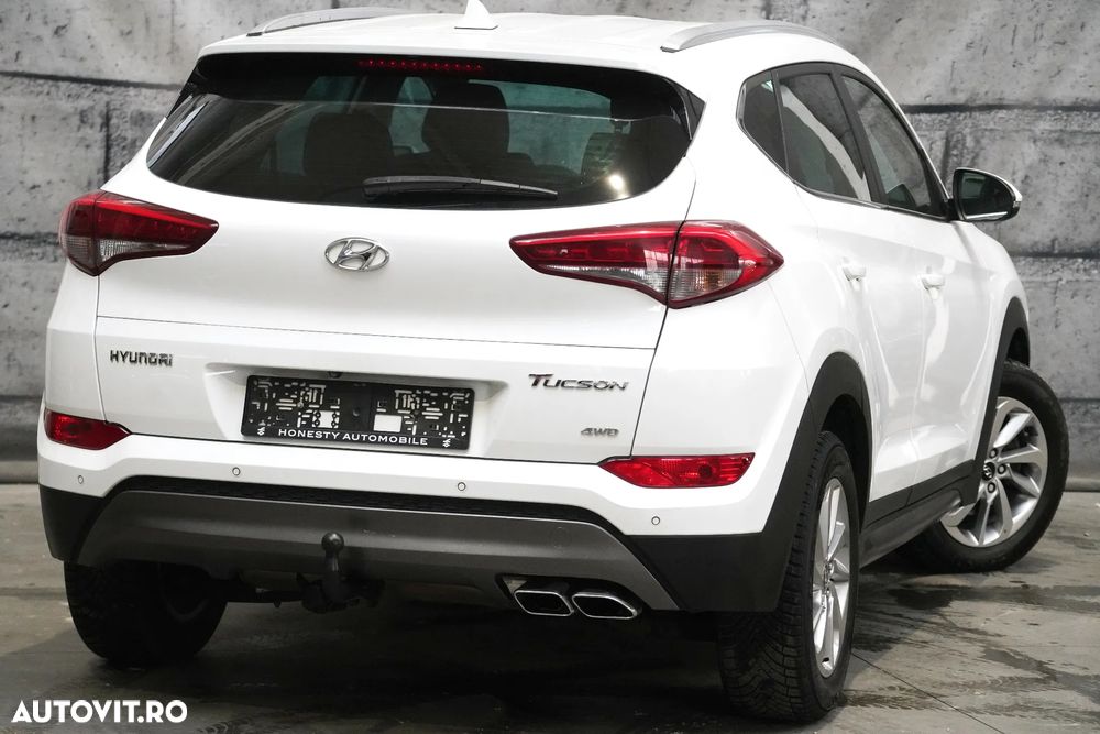 Hyundai Tucson 2.0 CRDI 4WD Automatik Style - 4