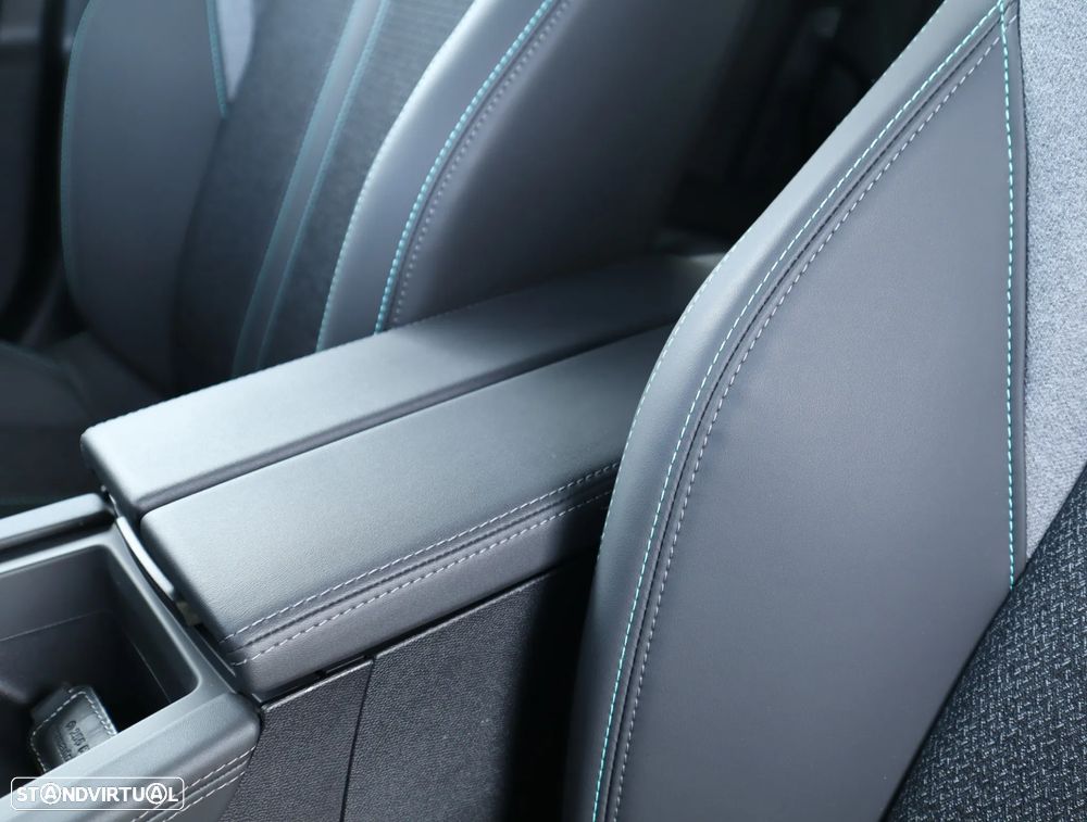 Peugeot e-308 156 Allure - 31