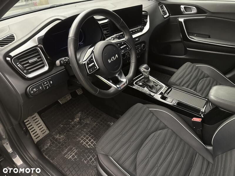 Kia Ceed 1.5 T-GDI GT-Line DCT - 10