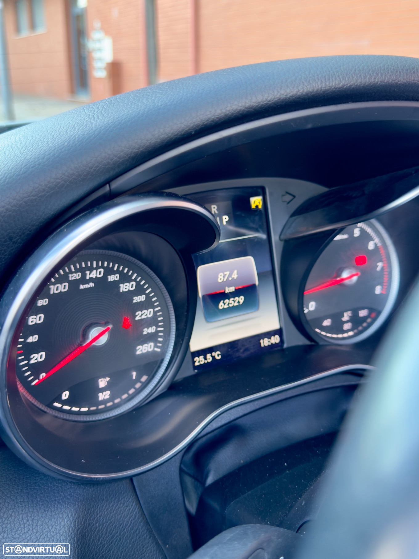 Mercedes-Benz C 180 Coupe 7G-TRONIC AMG Line - 29