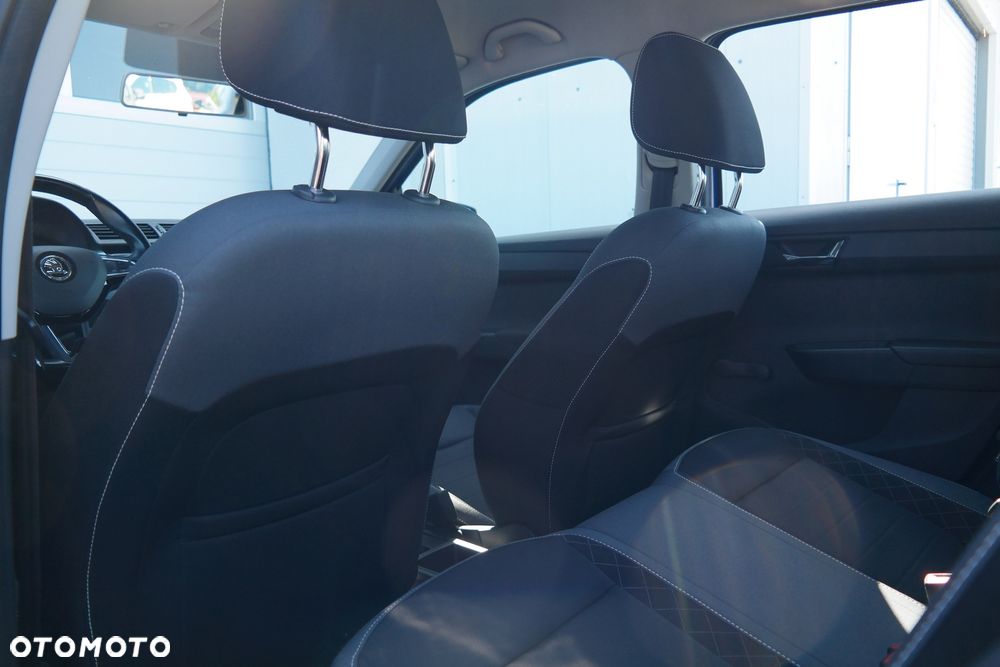 Skoda Fabia 1.0 TSI Ambition - 8