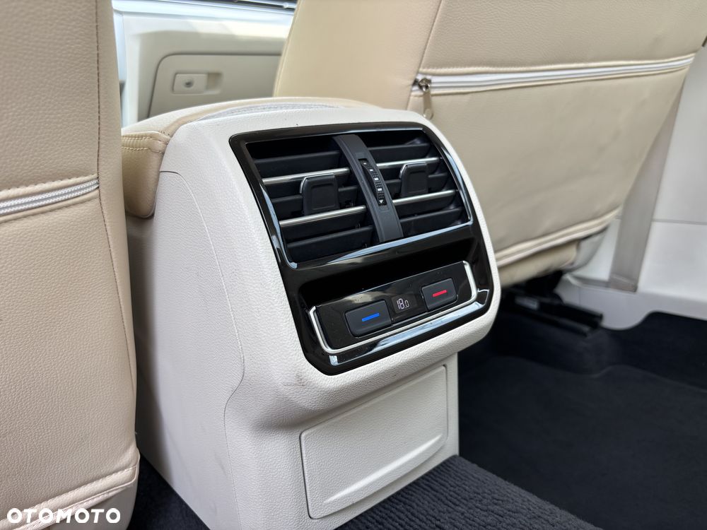 Volkswagen Passat 1.6 TDI BMT Comfortline - 19