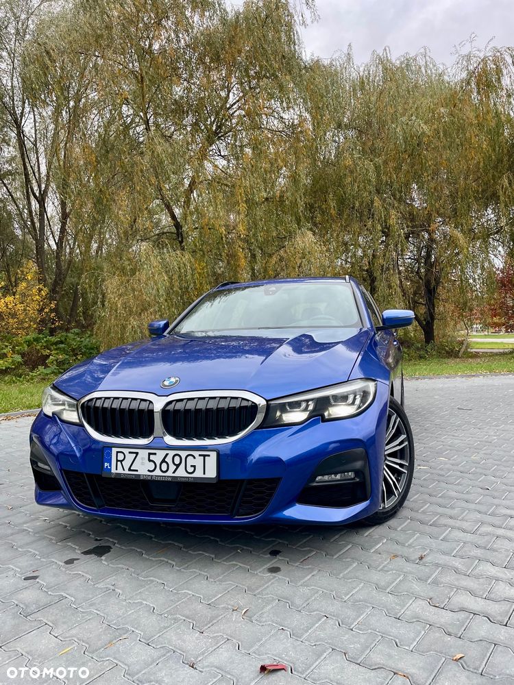 BMW Seria 3 320d M Sport - 1