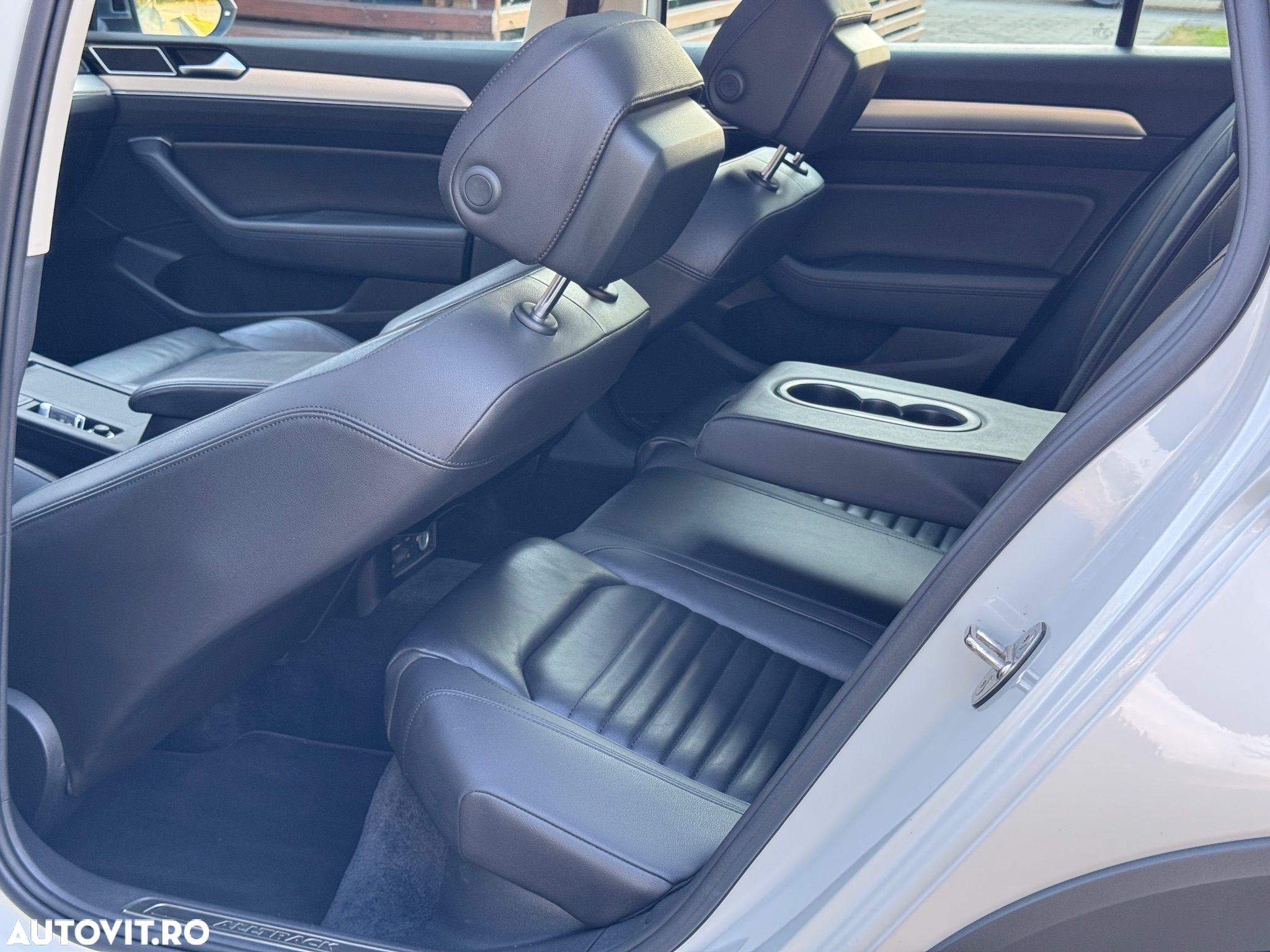 Volkswagen Passat Alltrack 2.0 TDI DSG 4Motion - 25