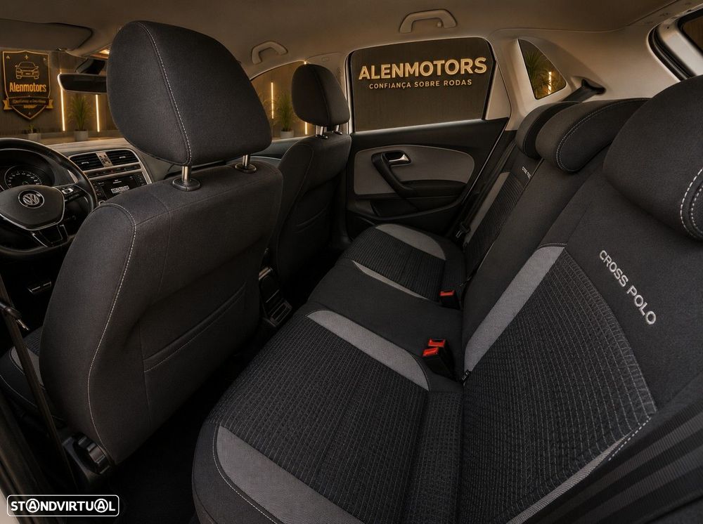 VW CrossPolo - 11