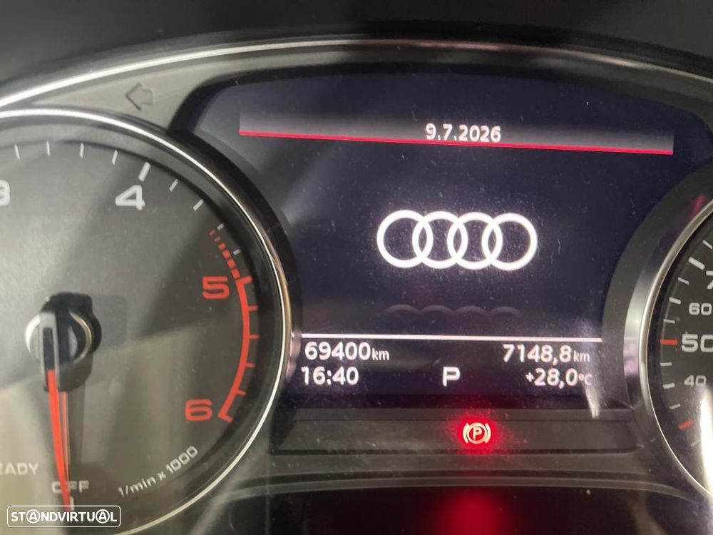 Audi A4 Avant 30 TDI S tronic - 6