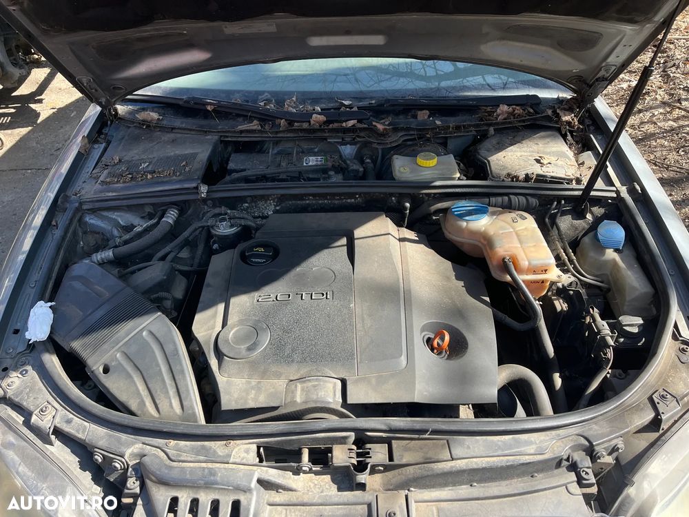 Dezmembrez Audi A4 B7 2.0 TDI 2006 gri inchis BLB - 6