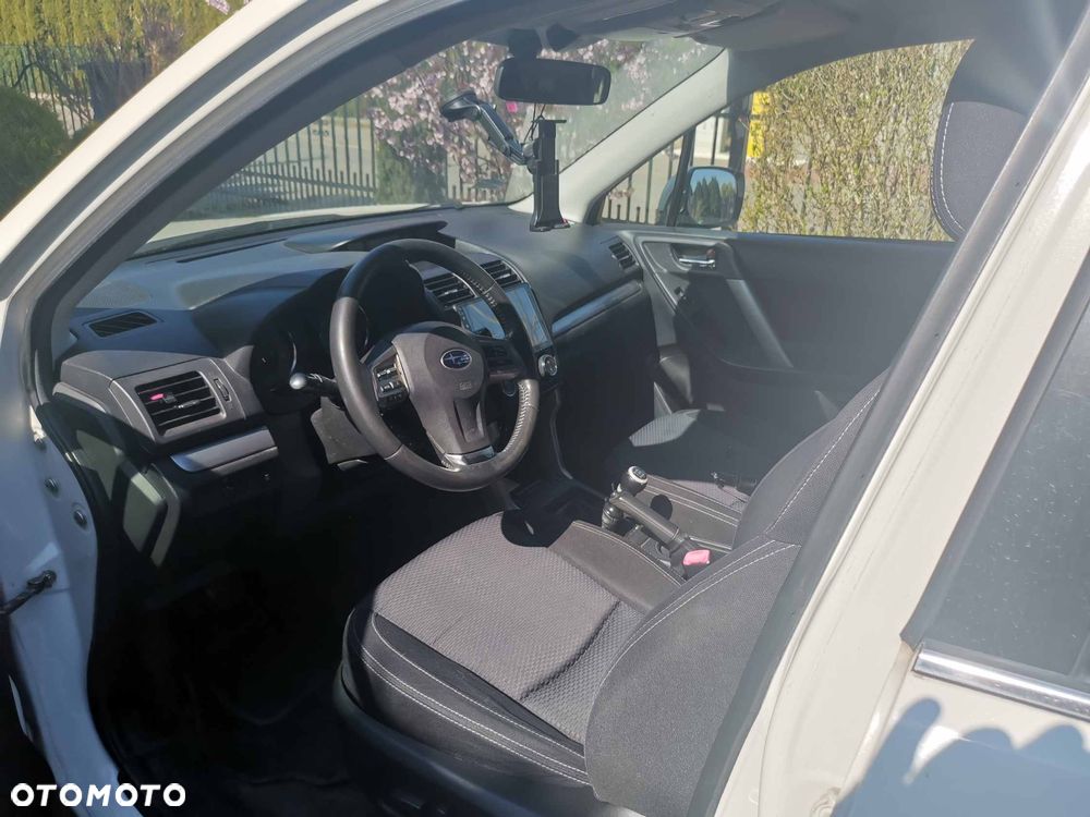 Subaru Forester 2.0D VR 000 - 9