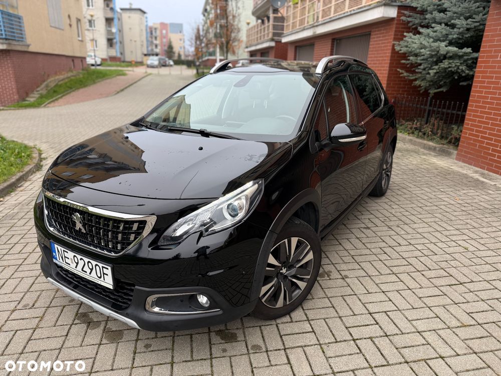 Peugeot 2008 1.2 PureTech Allure S&S - 6