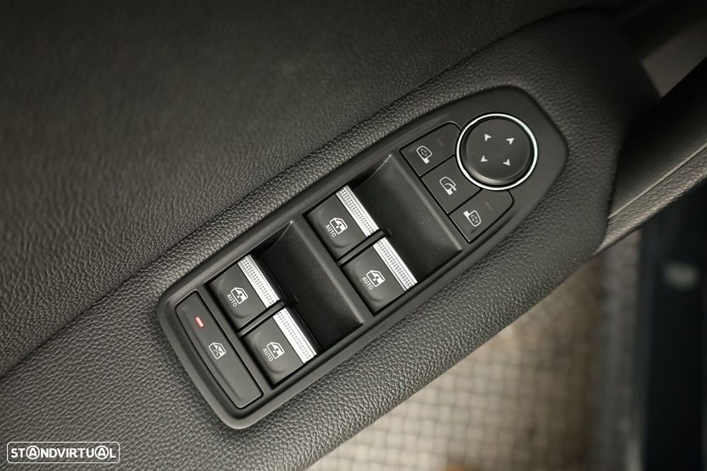 Renault Captur 1.0 TCe Techno Bi-Fuel - 22