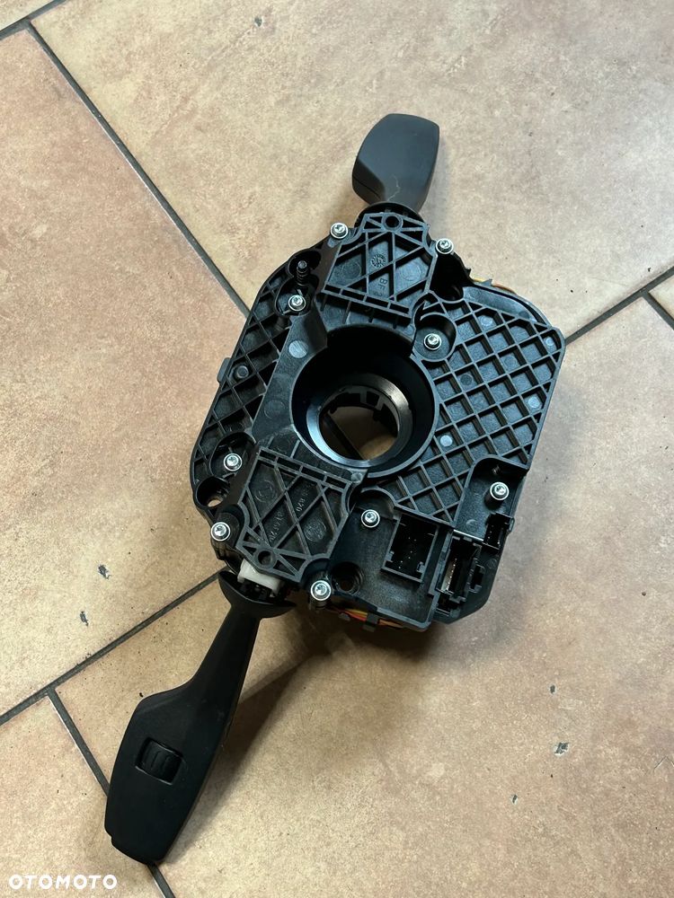 MANETKI PRZEŁĄCZNIK ZESPOLONY BMW F10 9297779 - 2