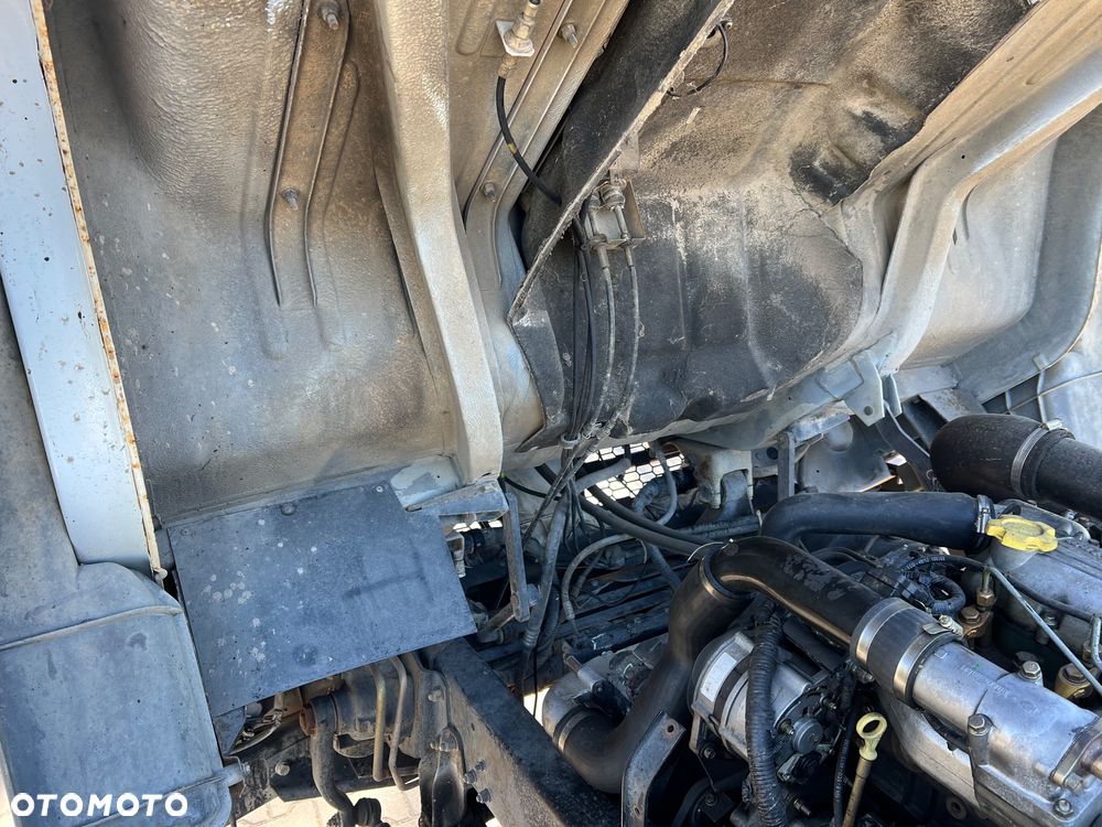 Nissan Atleon 80.140 - 31