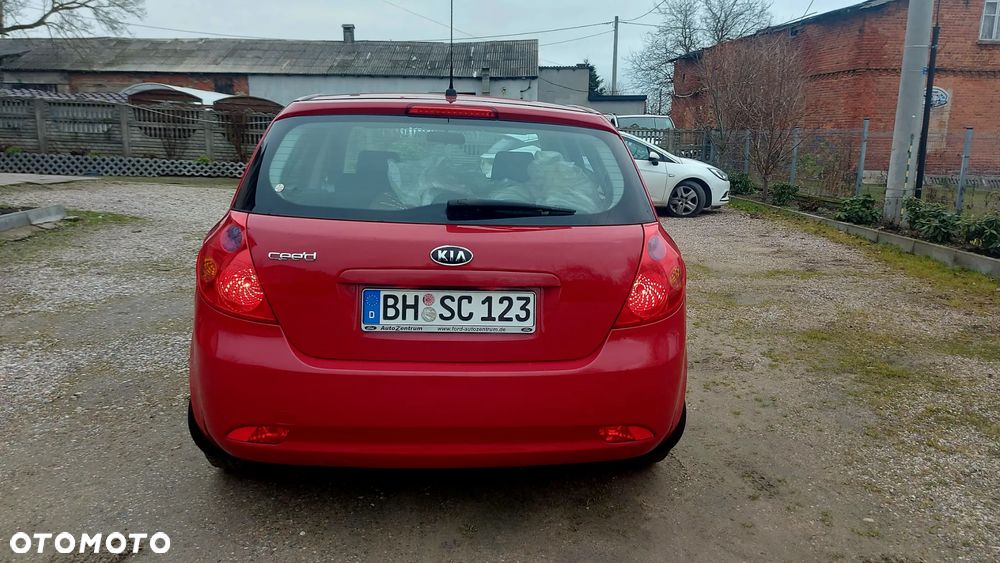 Kia Ceed 1.4 CVVT Attract - 10