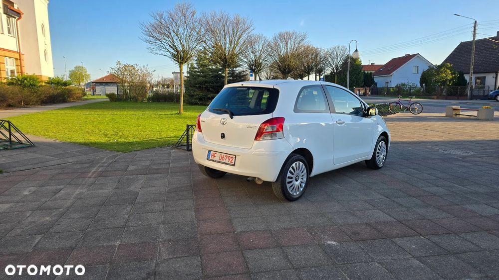 Toyota Yaris - 38