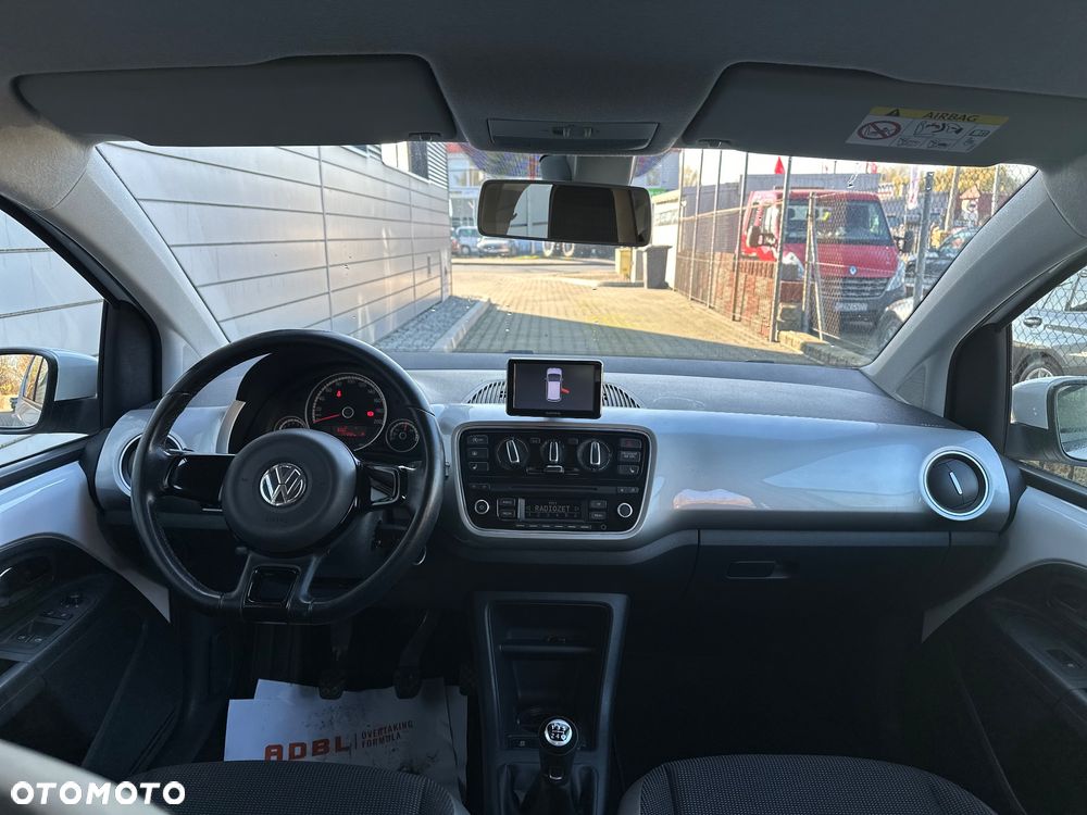 Volkswagen up! - 9