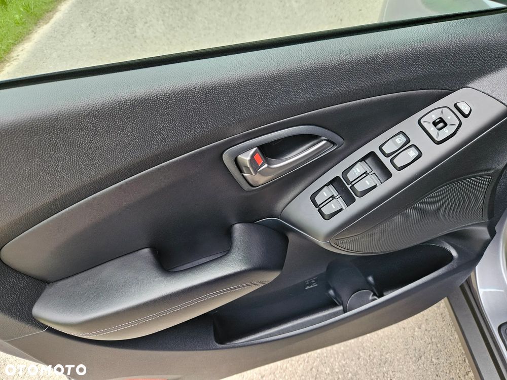 Hyundai ix35 2.0 2WD Automatik Trend - 18