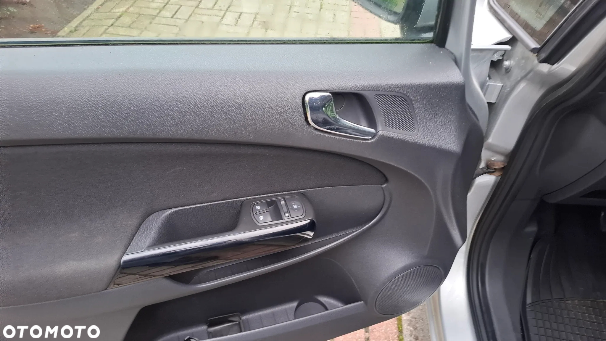 Opel Corsa 1.2 16V Easytronic - 10