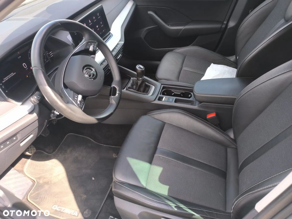 Skoda Octavia 2.0 TDI Ambition - 10