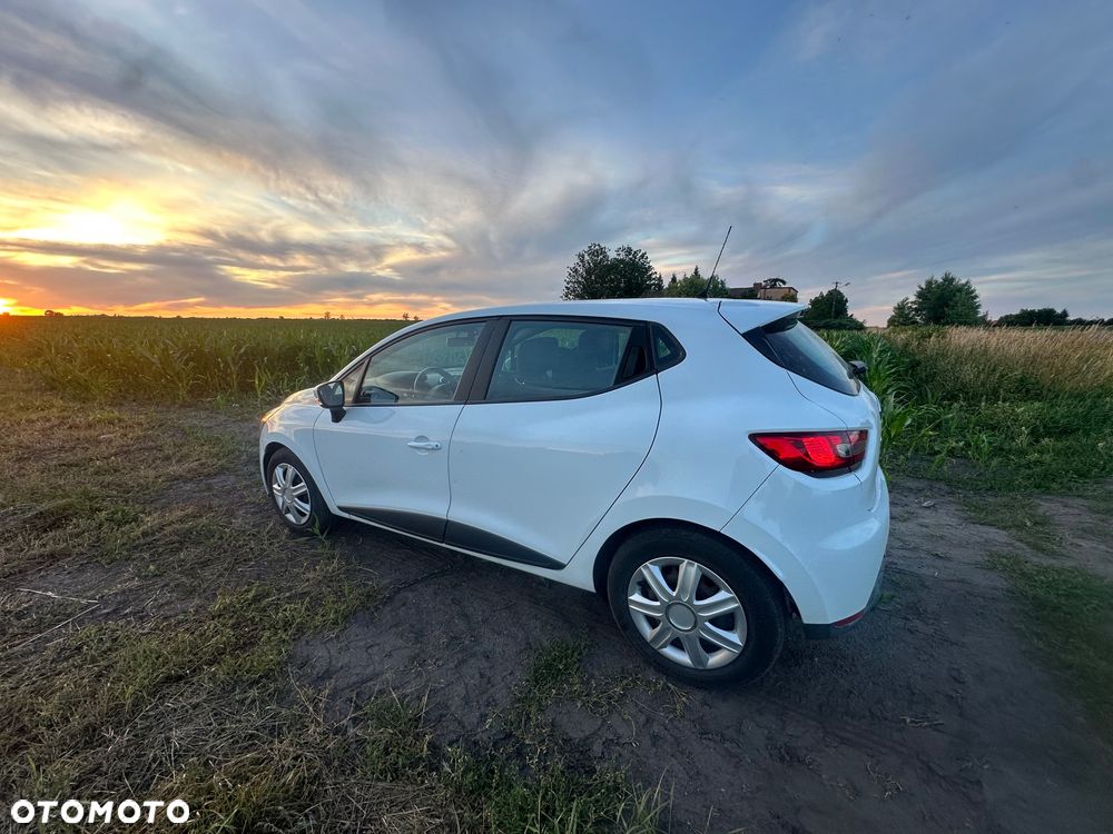 Renault Clio - 8
