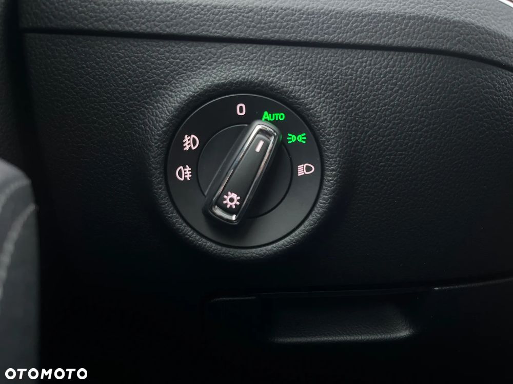 Skoda Superb 2.0 TDI SCR L&K DSG - 29