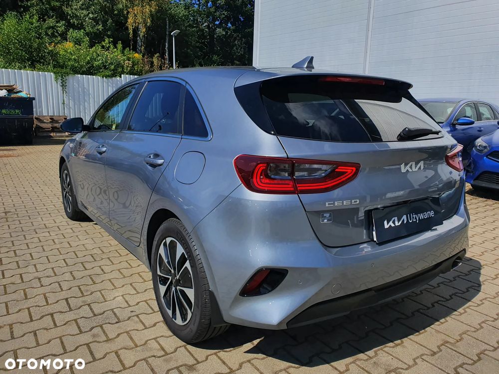 Kia Ceed 1.5 T-GDI M - 22