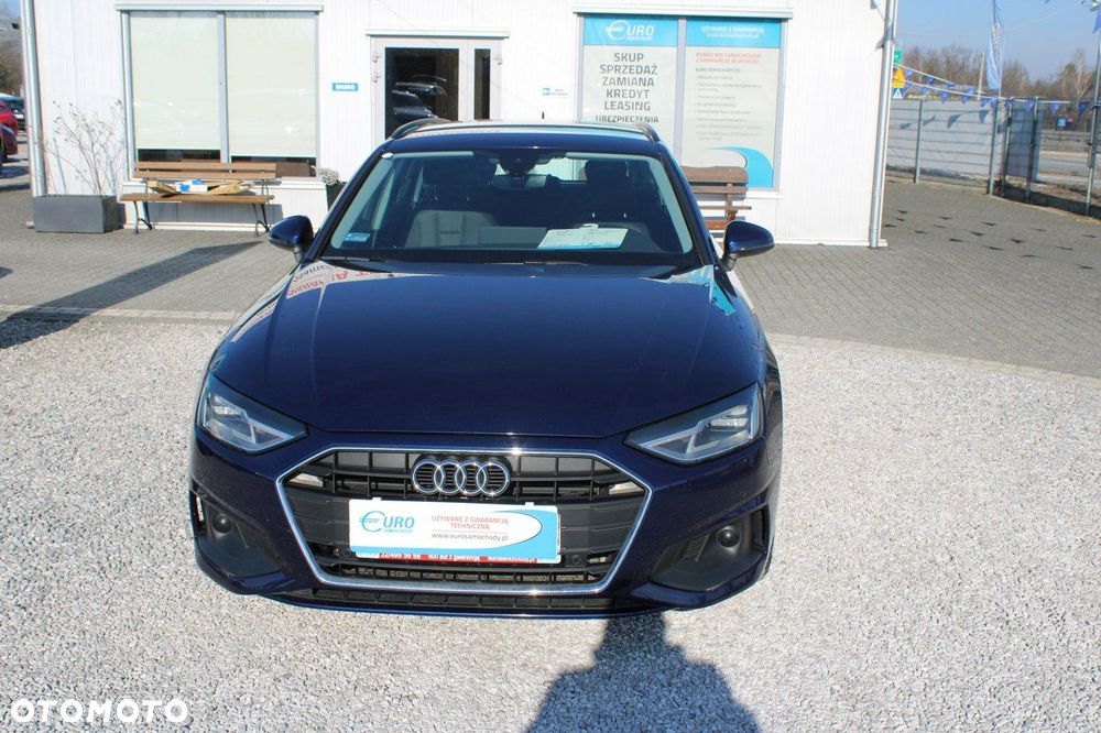 Audi A4 - 4